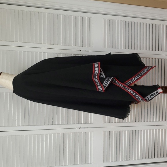 Karl Lagerfeld Black Cape with Red Accents - Picture 4 of 5